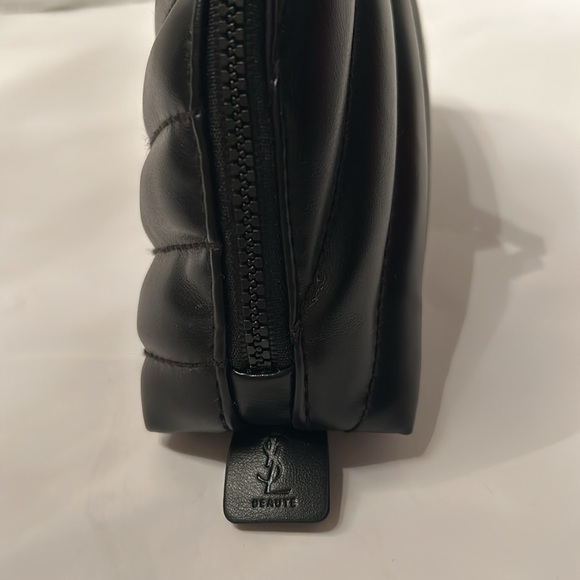 YSL Beaute Quilted Bag - Picture 2 of 4